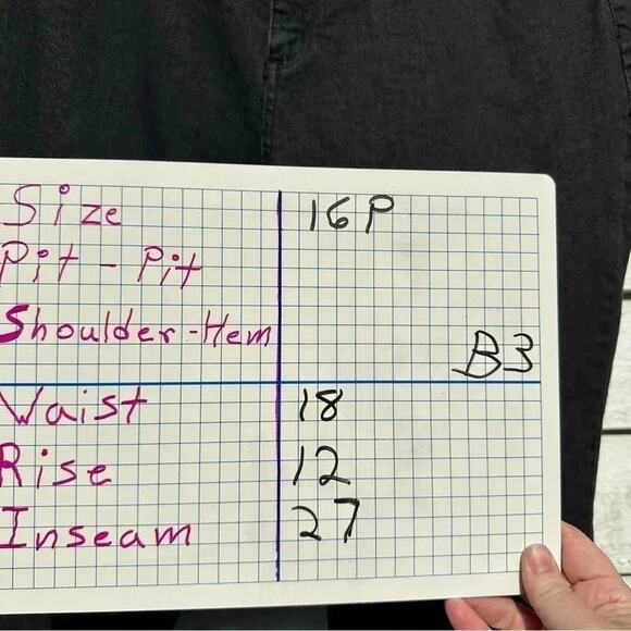 Liz Claiborne Mid-Rise Flare Jean Plus size 16P Petite Black TradMom Casual - Picture 9 of 9